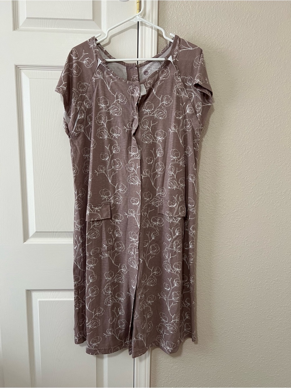 Kindred Bravely Lilac Bloom Labor & Delivery Gown Size S/M/L